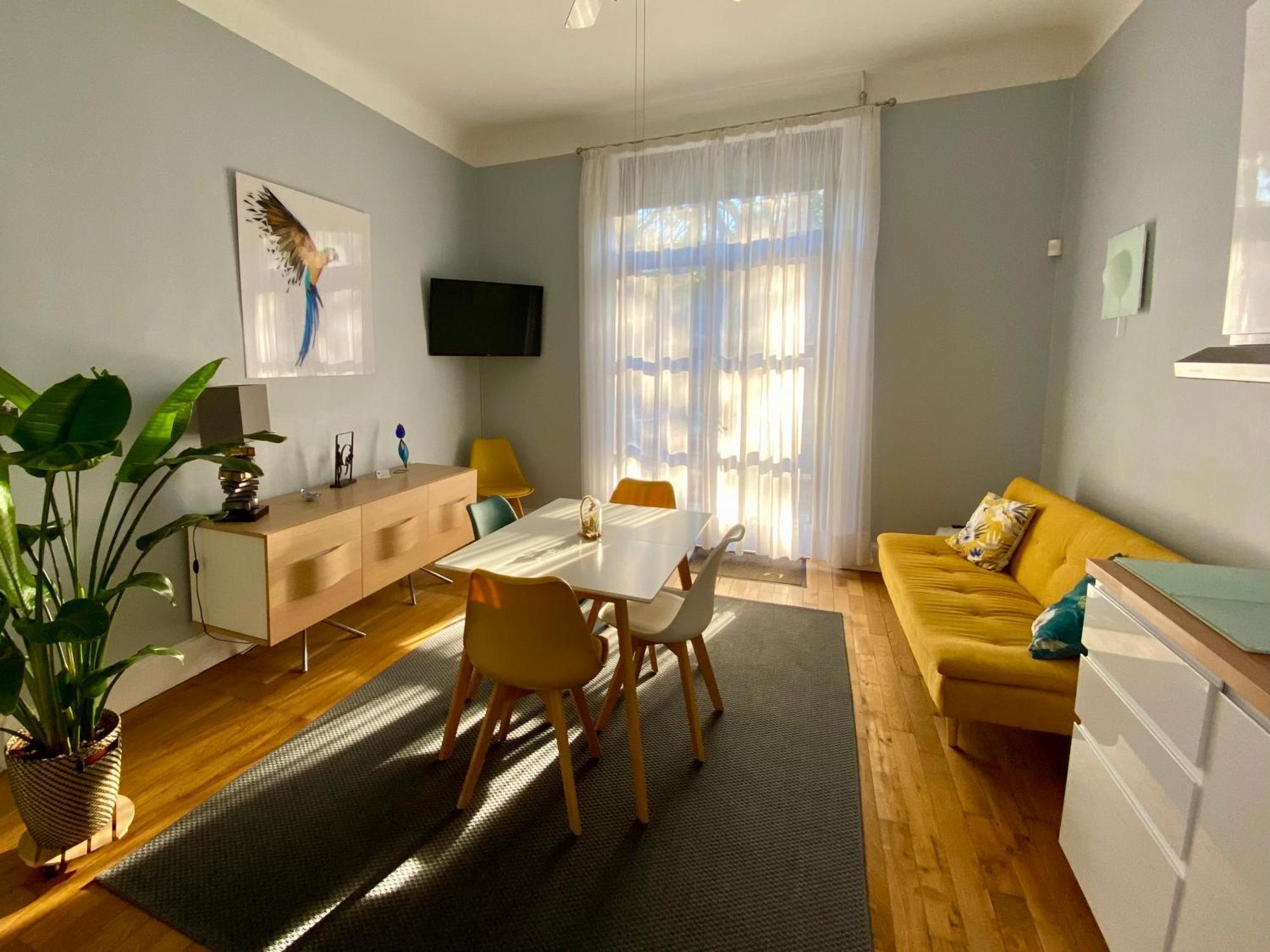 Villa Suzanne - Lambesc Centre Habitación foto